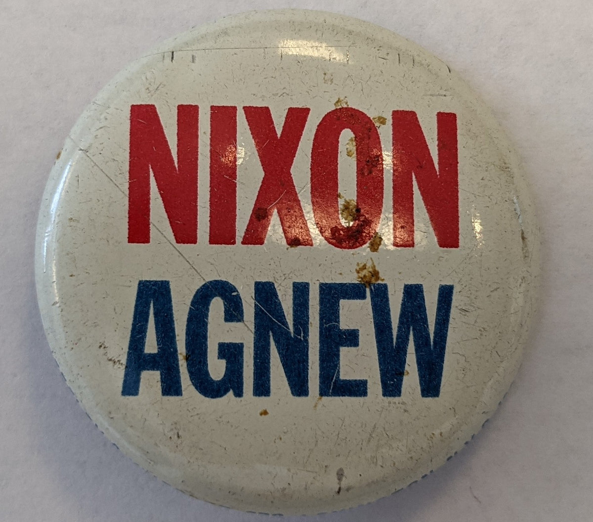 Richard Nixon Campaign Pin - "Nixon/Agnew"
